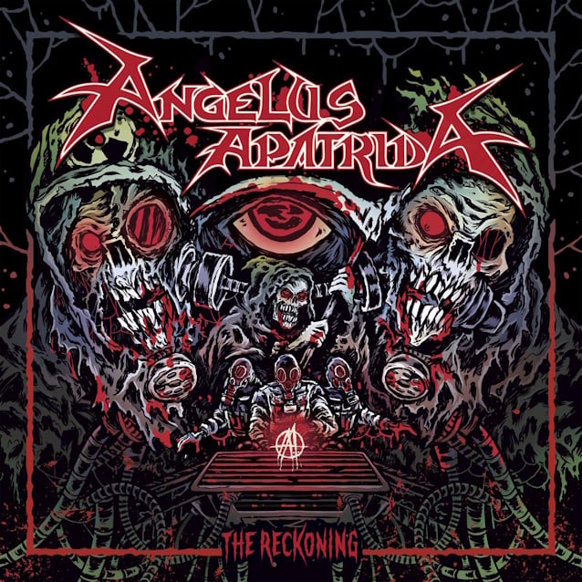 Portada oficial de The Reckoning de Angelus Apatrida con tres criaturas esqueléticas y el logotipo de la banda