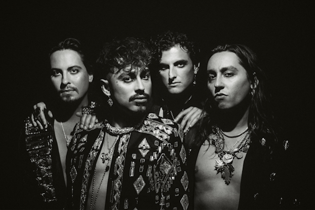 Greta Van Fleet en su fotografía promocional de julio de 2026